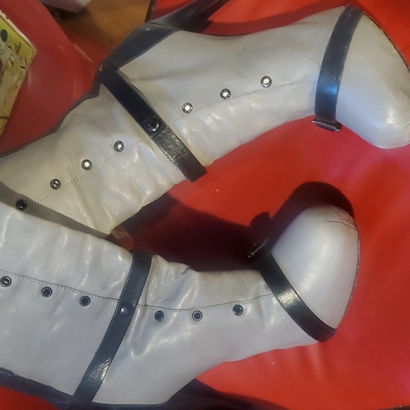 Boots - Picture 2 of 2